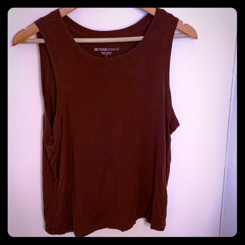 Beyond Yoga athletic top in maroon